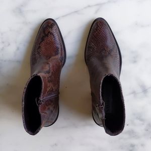 Sam & Libby Leather Upper Multicolor Design Snake Skin Cowboy Boots 2.25" Heels.